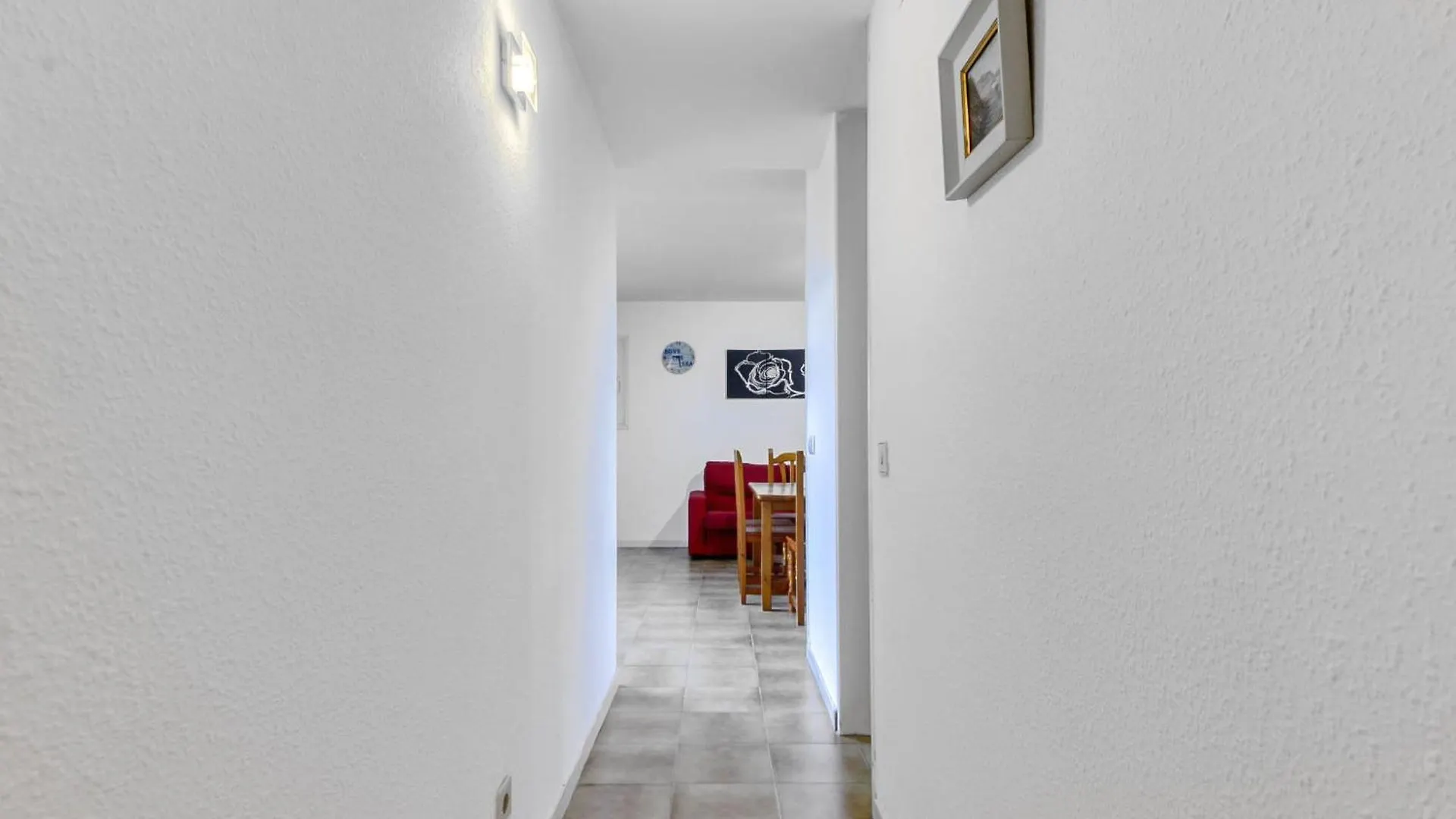 Apartment Platja De Roses-9 By Interhome