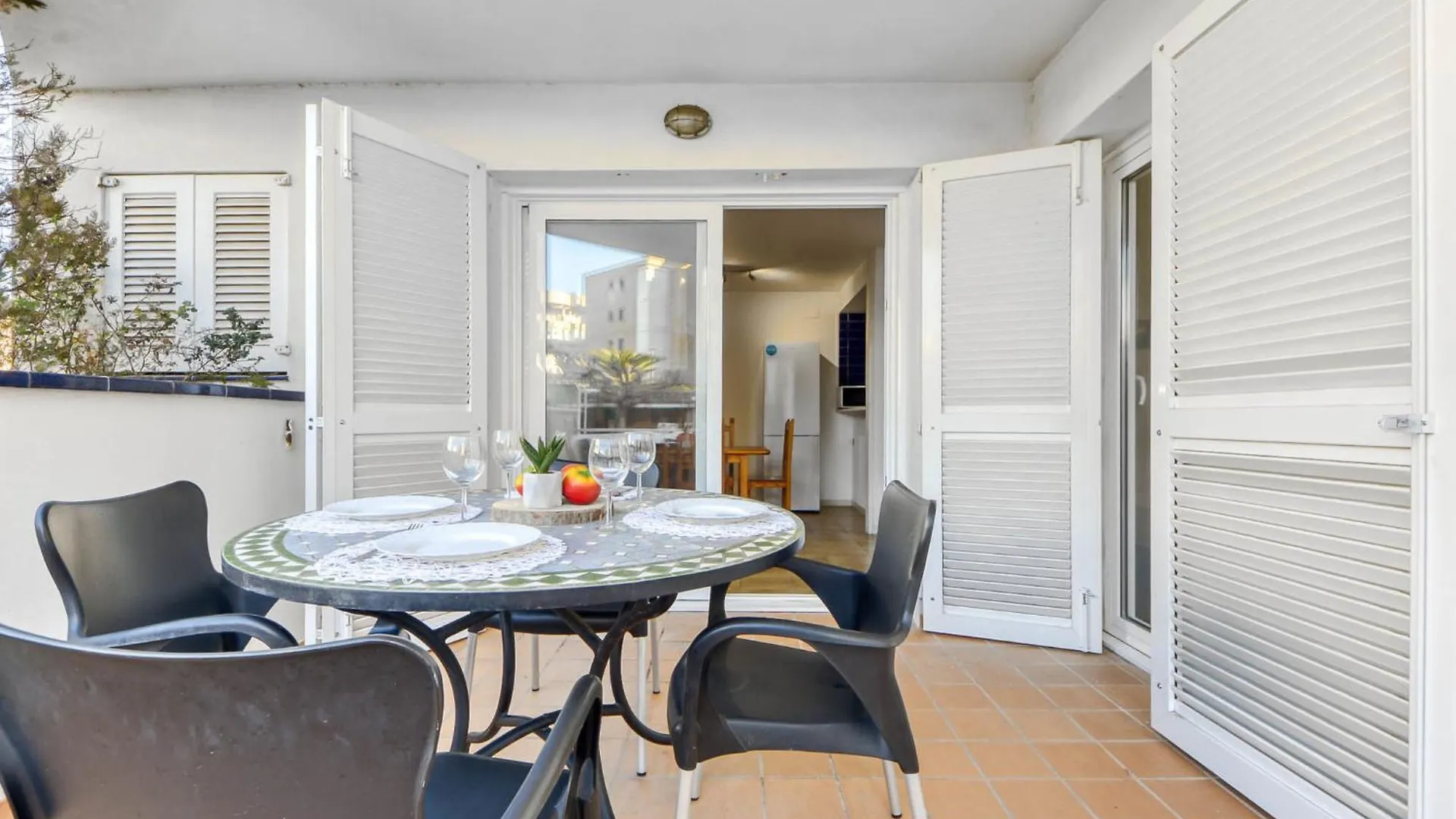 Apartment Platja De Roses-9 By Interhome